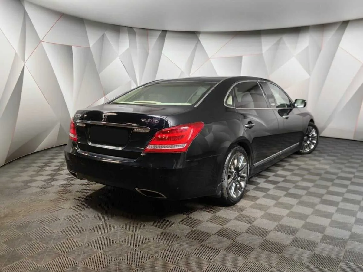 Hyundai Equus