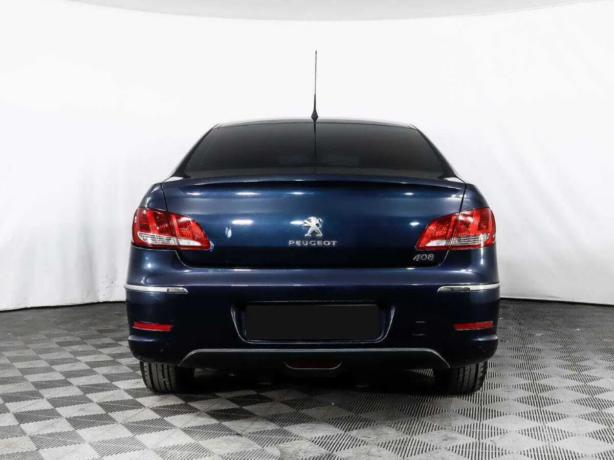 Peugeot 408