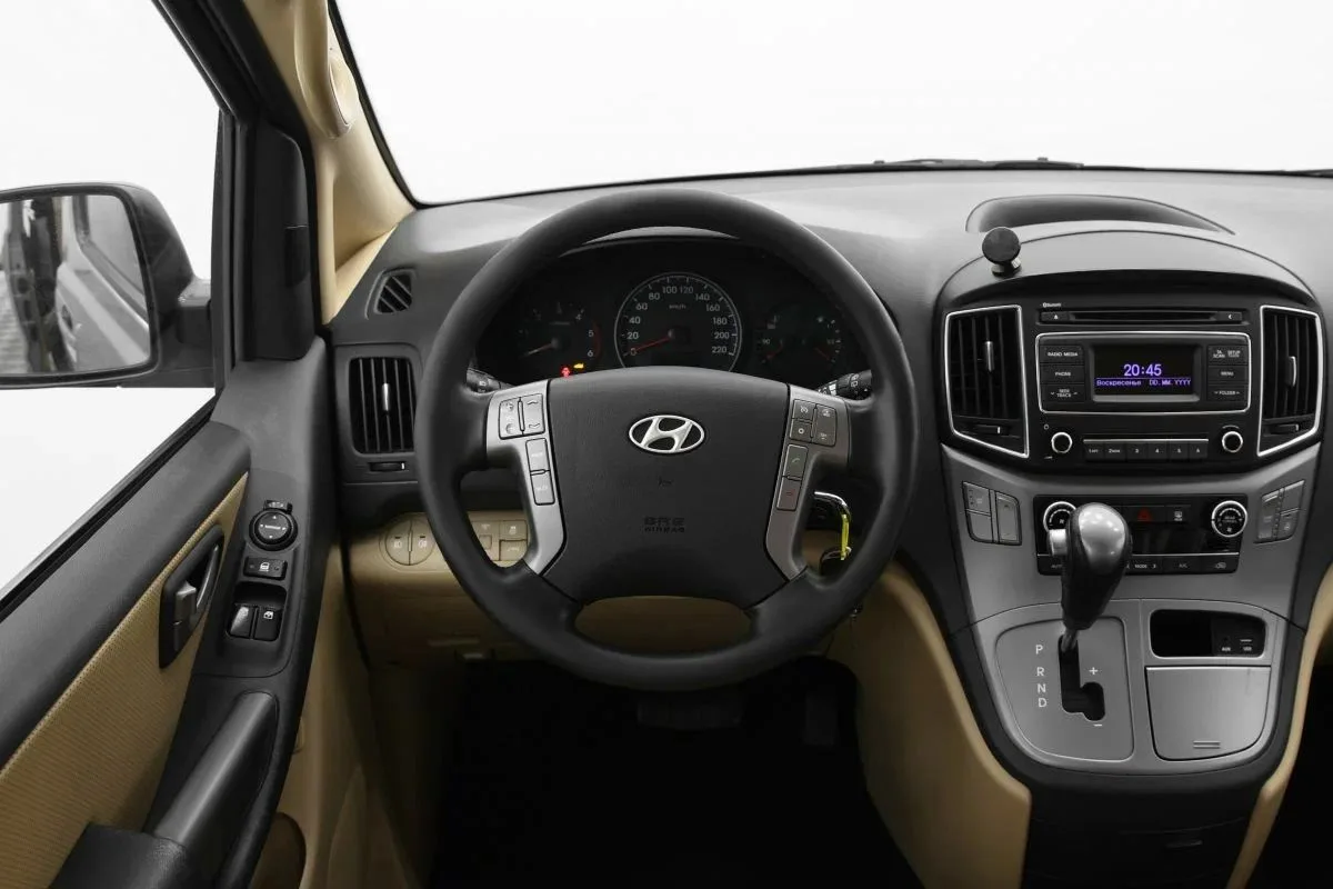 Hyundai H-1