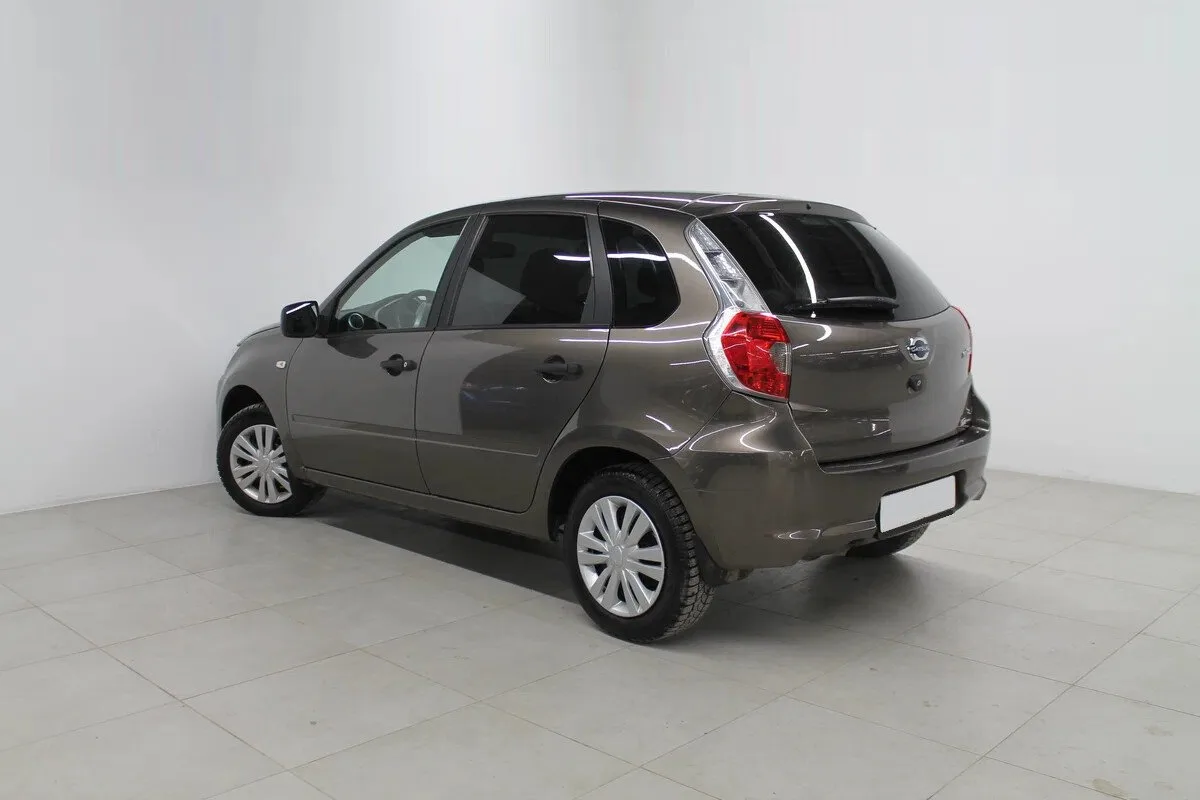Datsun mi-DO