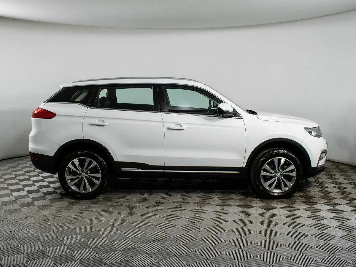 Geely Atlas