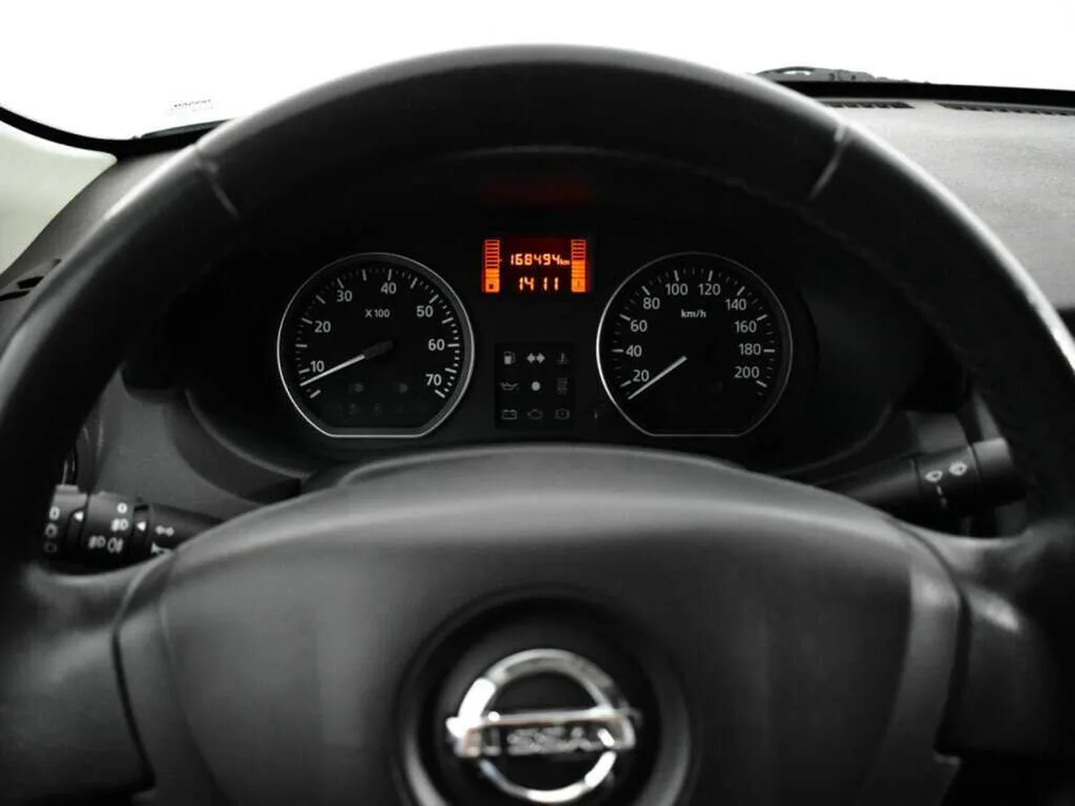 Nissan Almera