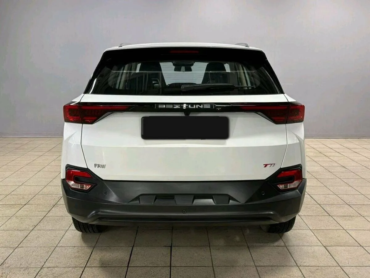 FAW Bestune T77