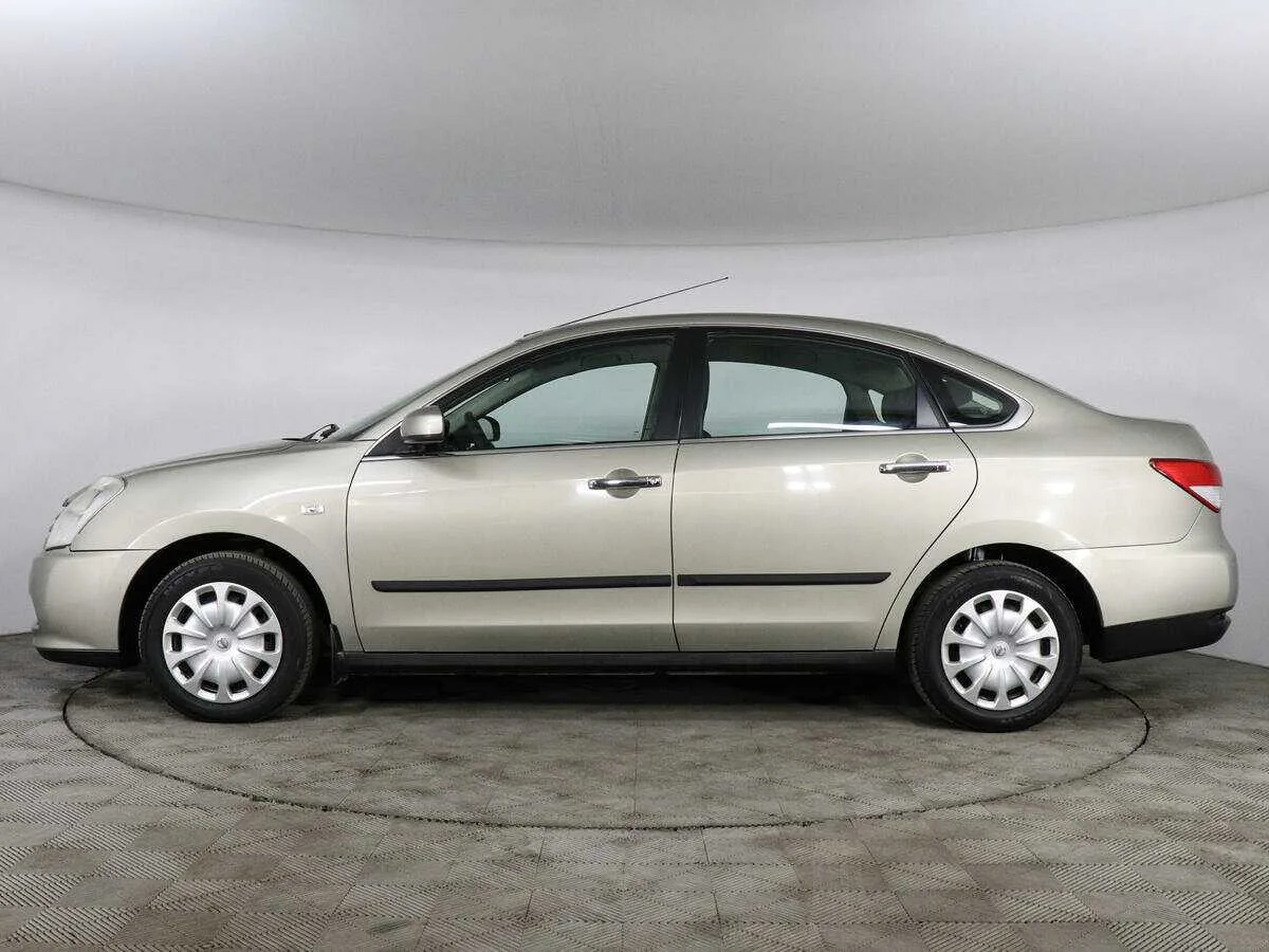 Nissan Almera