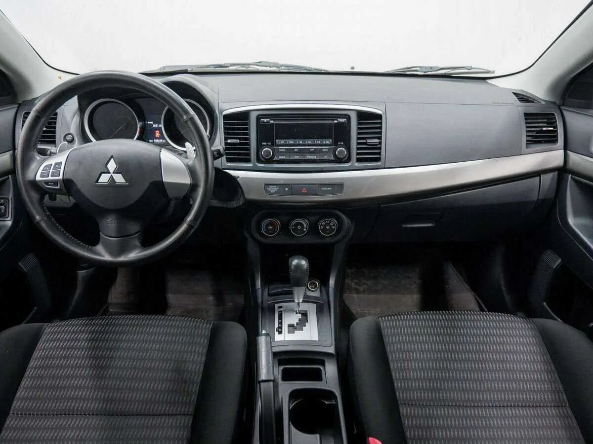 Mitsubishi Lancer