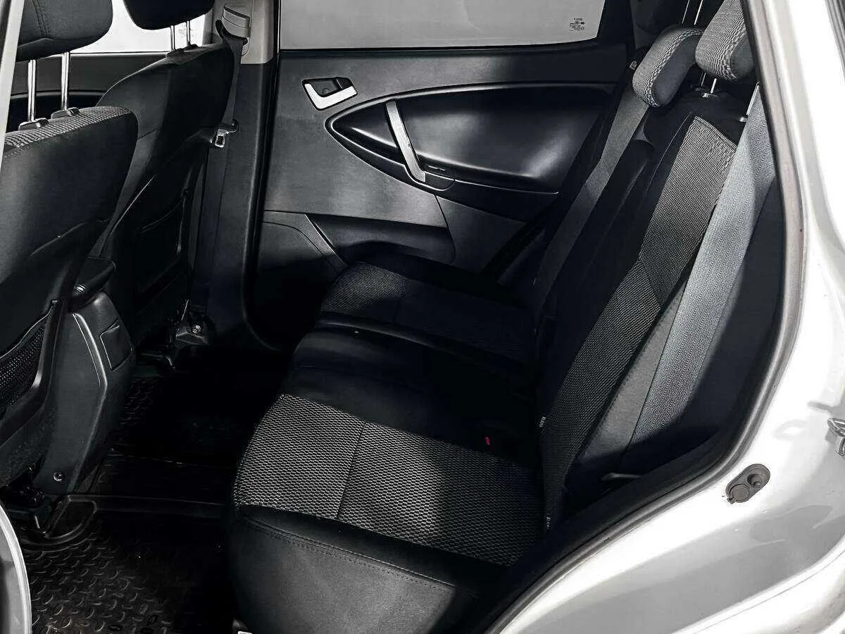 Geely Emgrand X7