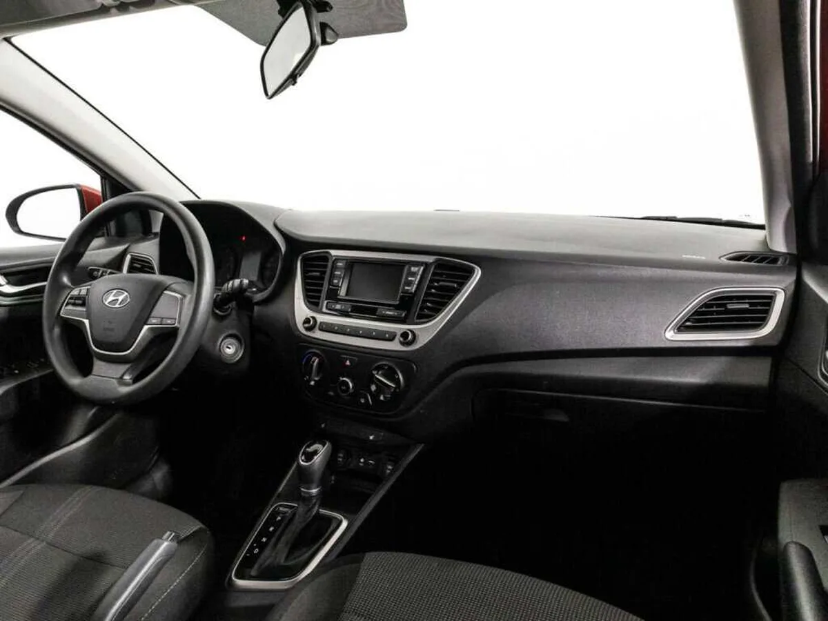 Hyundai Solaris