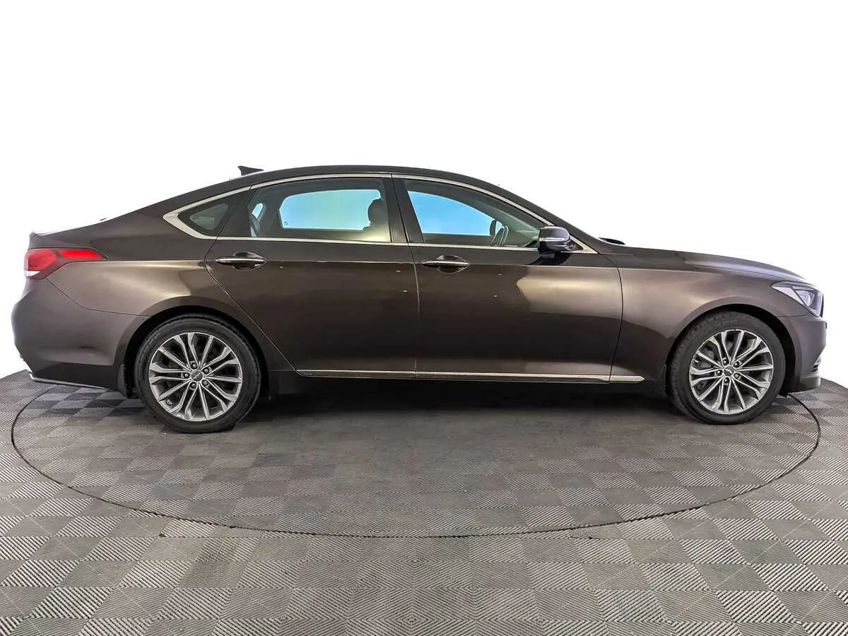 Hyundai Genesis