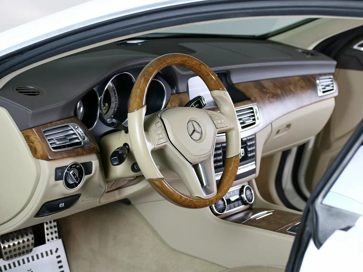 Mercedes-Benz CLS