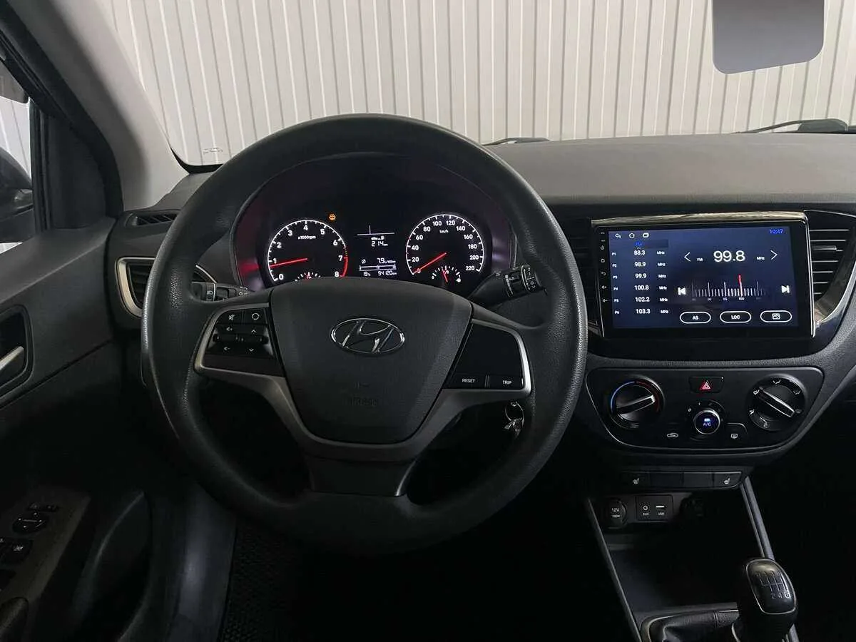Hyundai Solaris