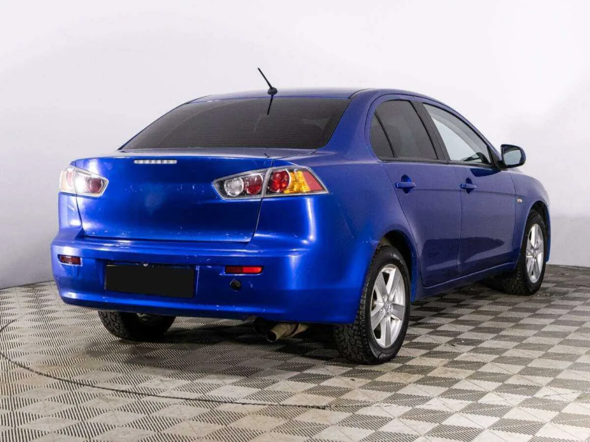 Mitsubishi Lancer