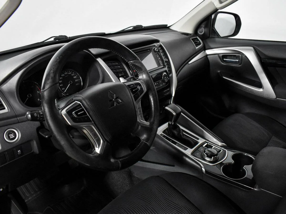 Mitsubishi Pajero Sport