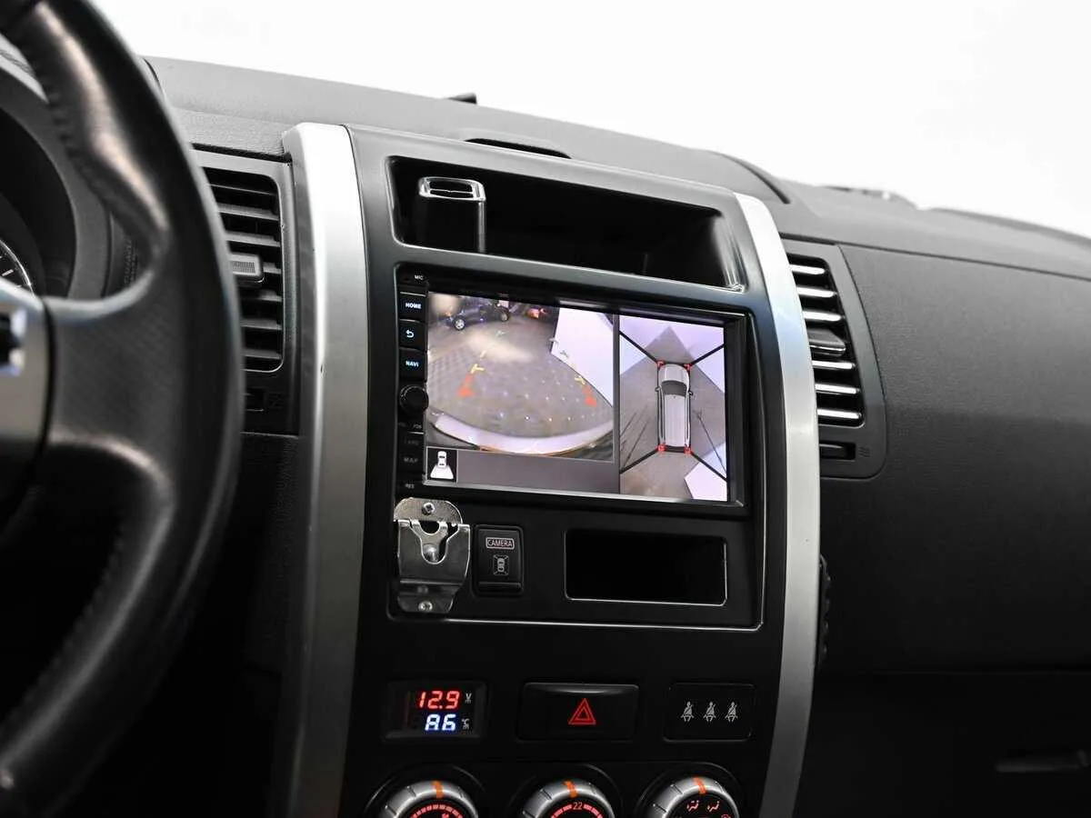 Nissan X Trail