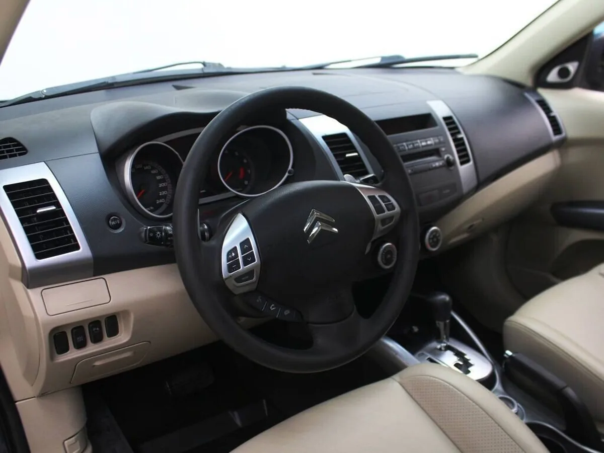 Citroen C-Crosser