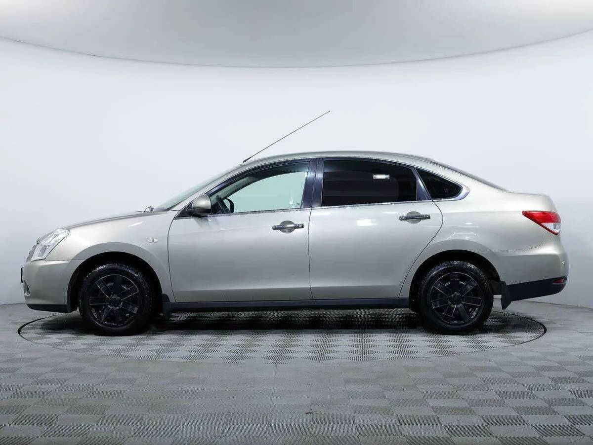 Nissan Almera