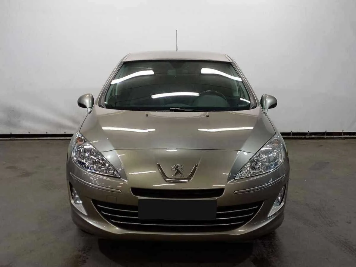 Peugeot 408