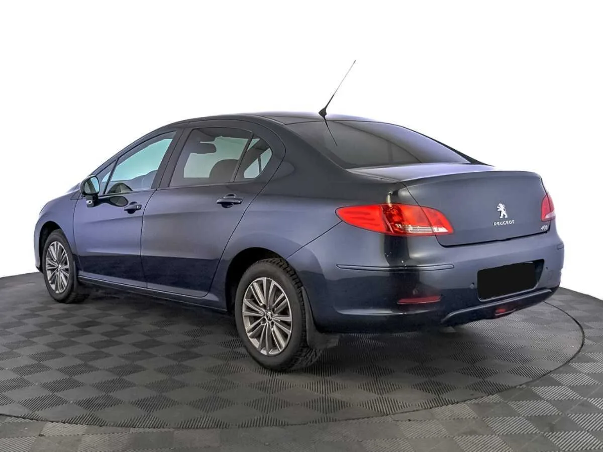 Peugeot 408