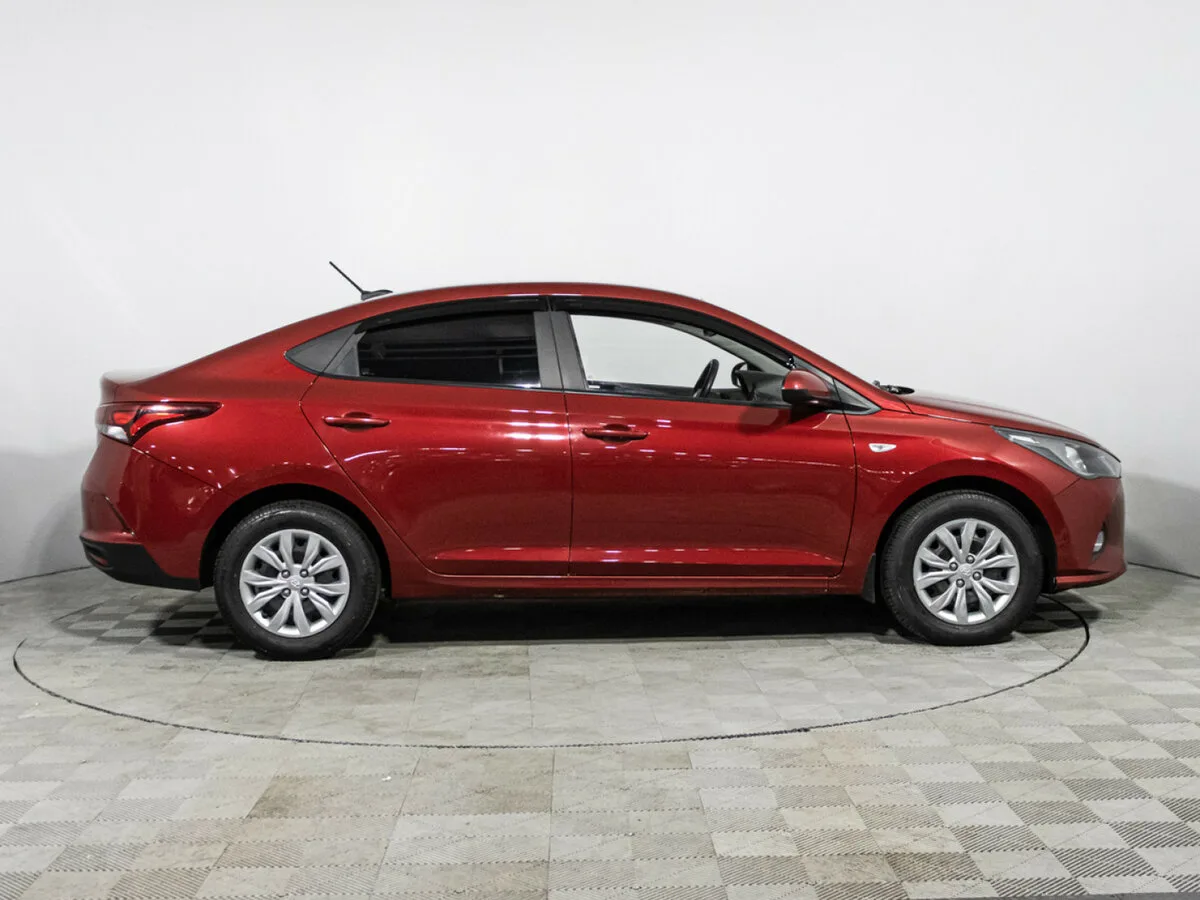 Hyundai Solaris