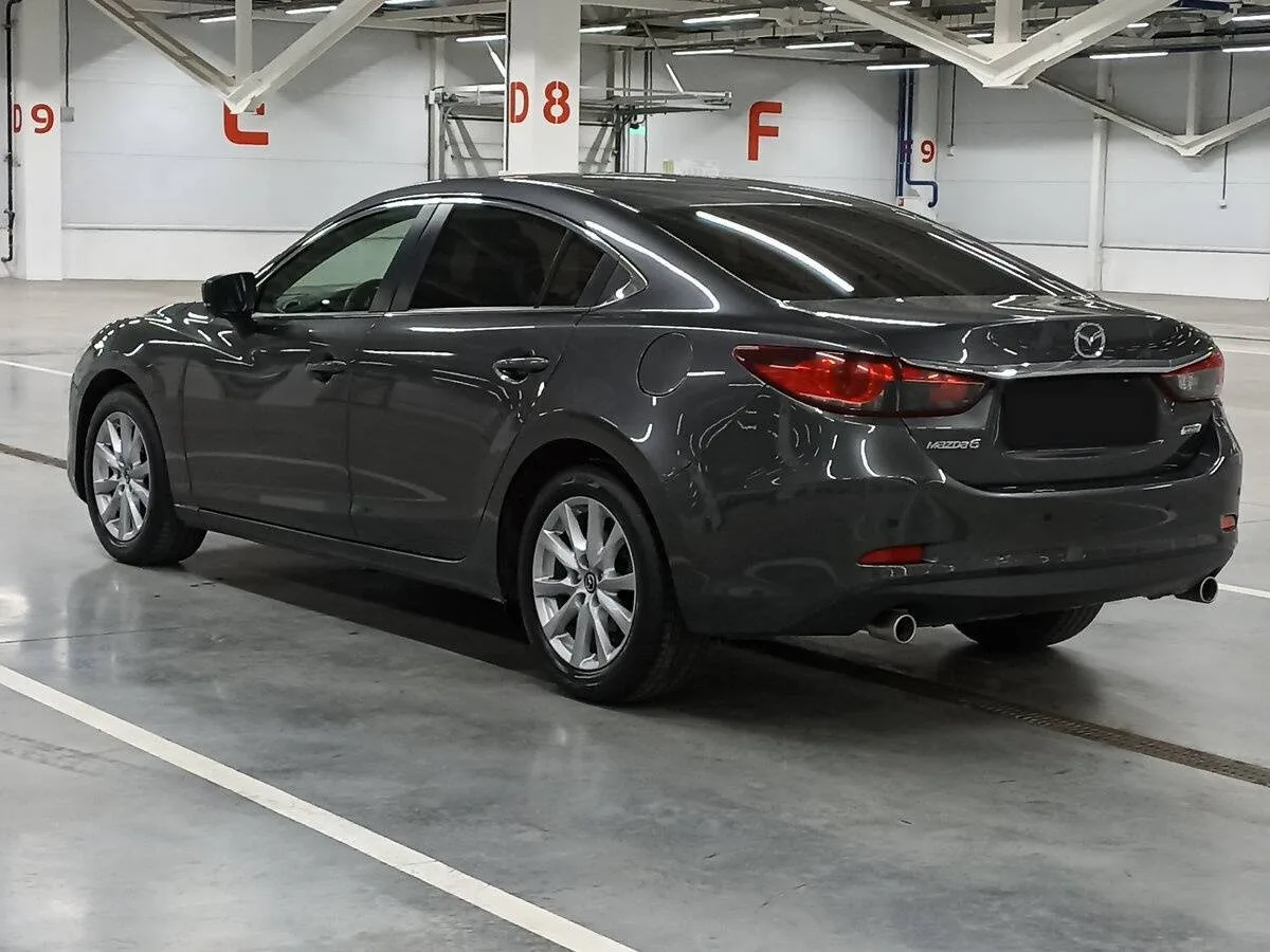 Mazda 6