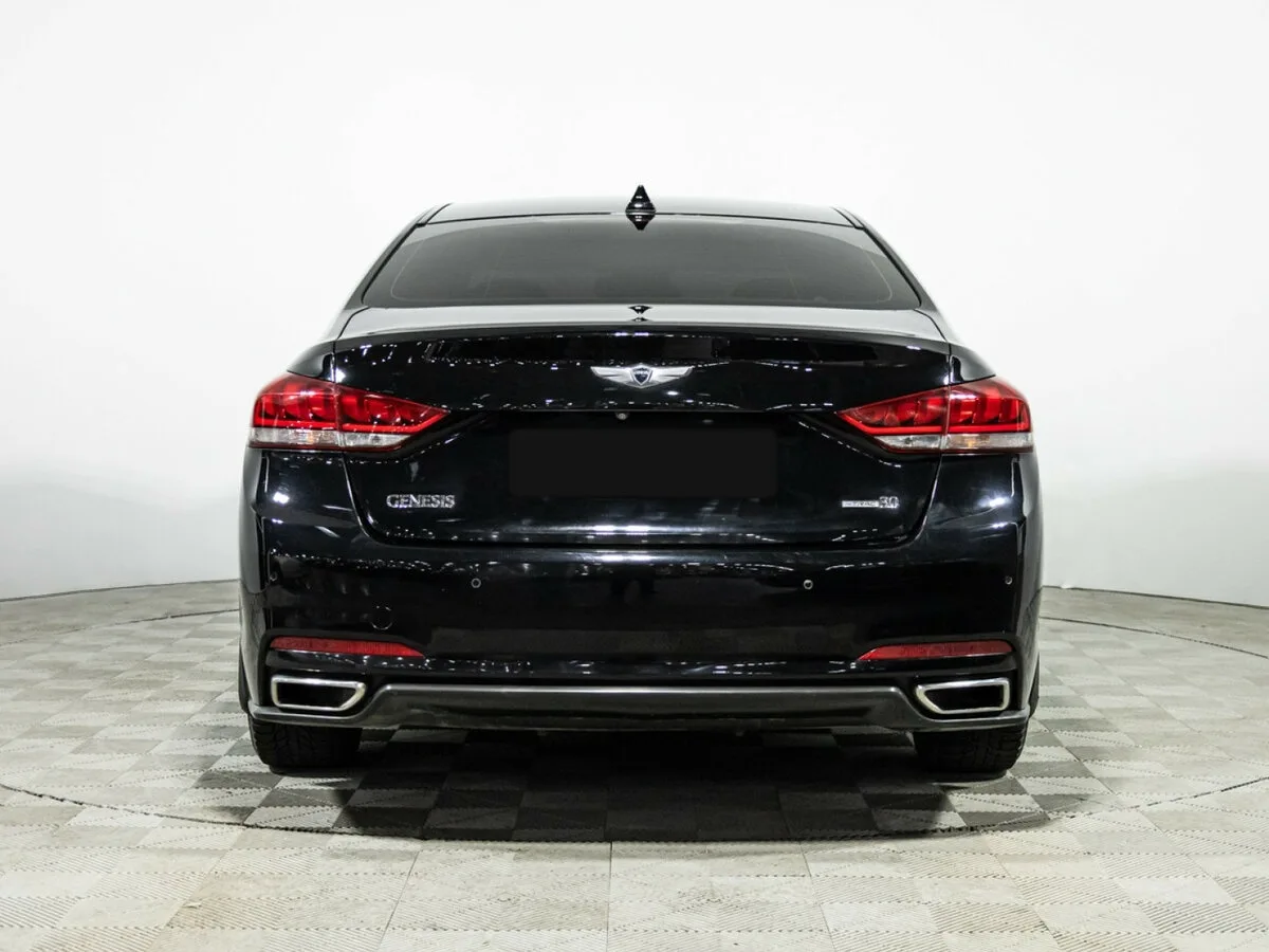Hyundai Genesis