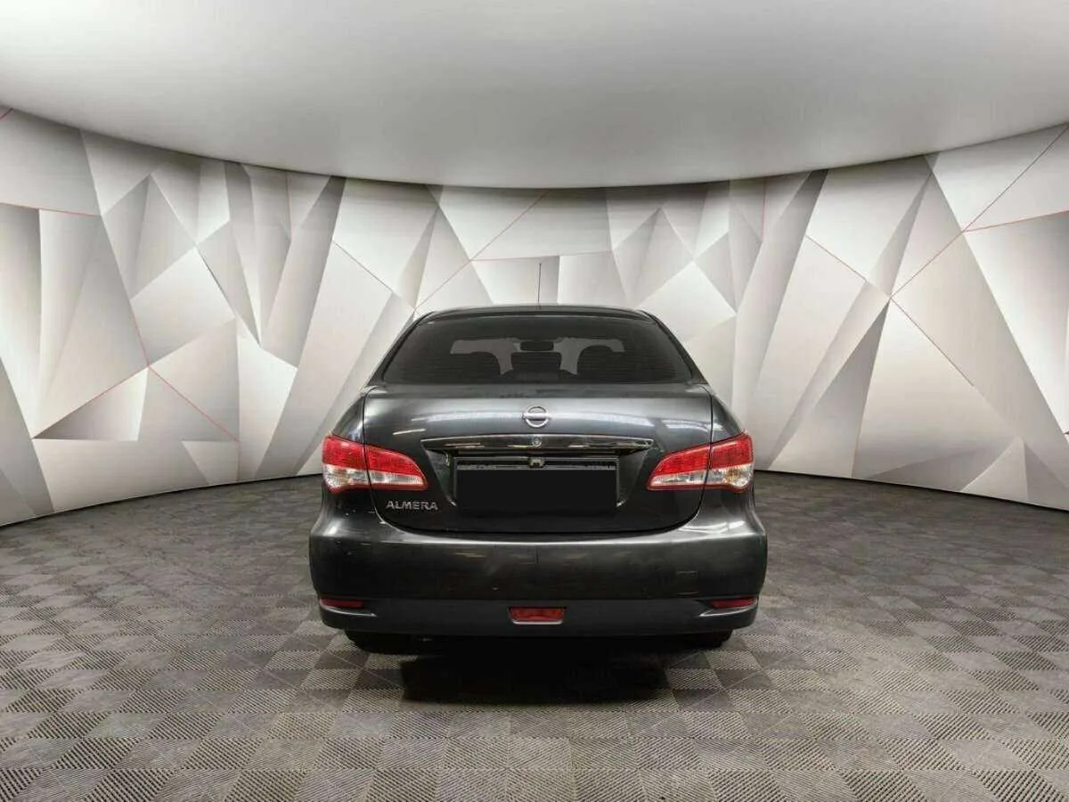 Nissan Almera