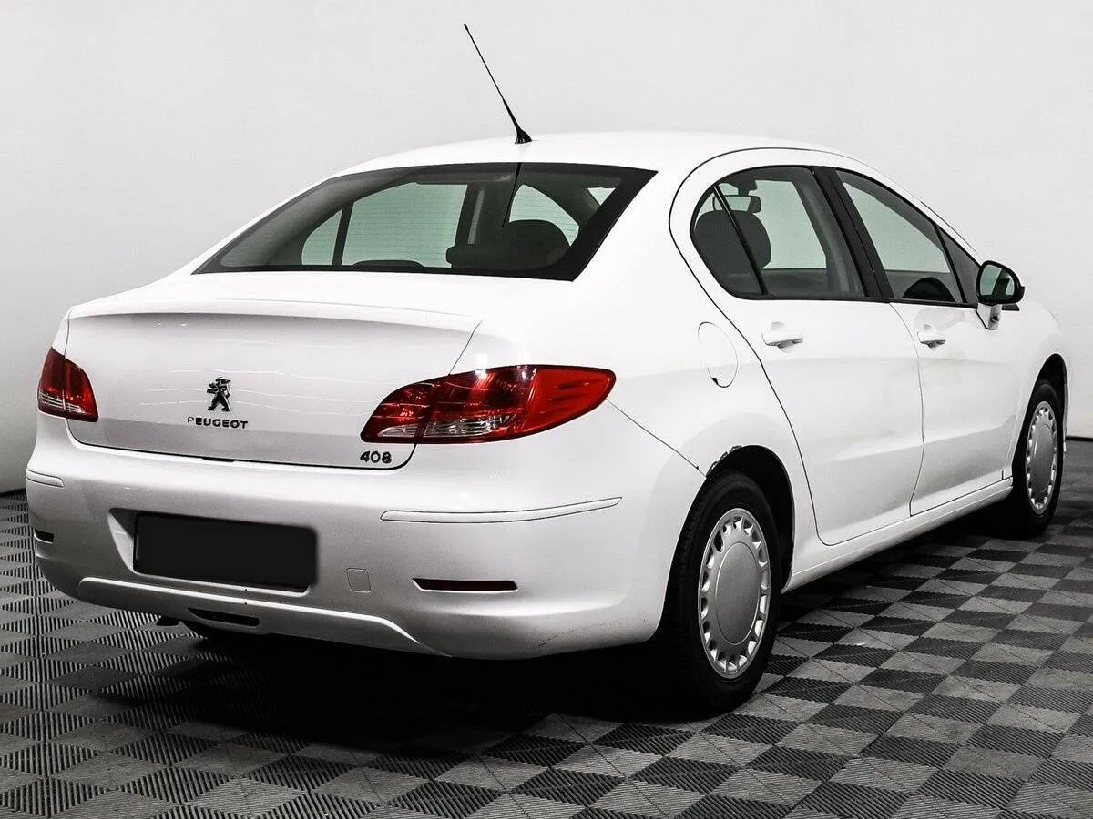 Peugeot 408