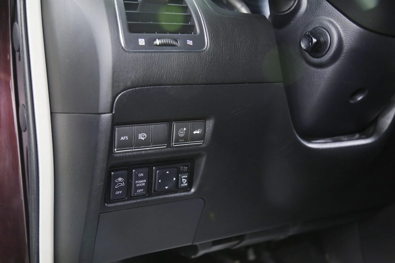 Infiniti QX56