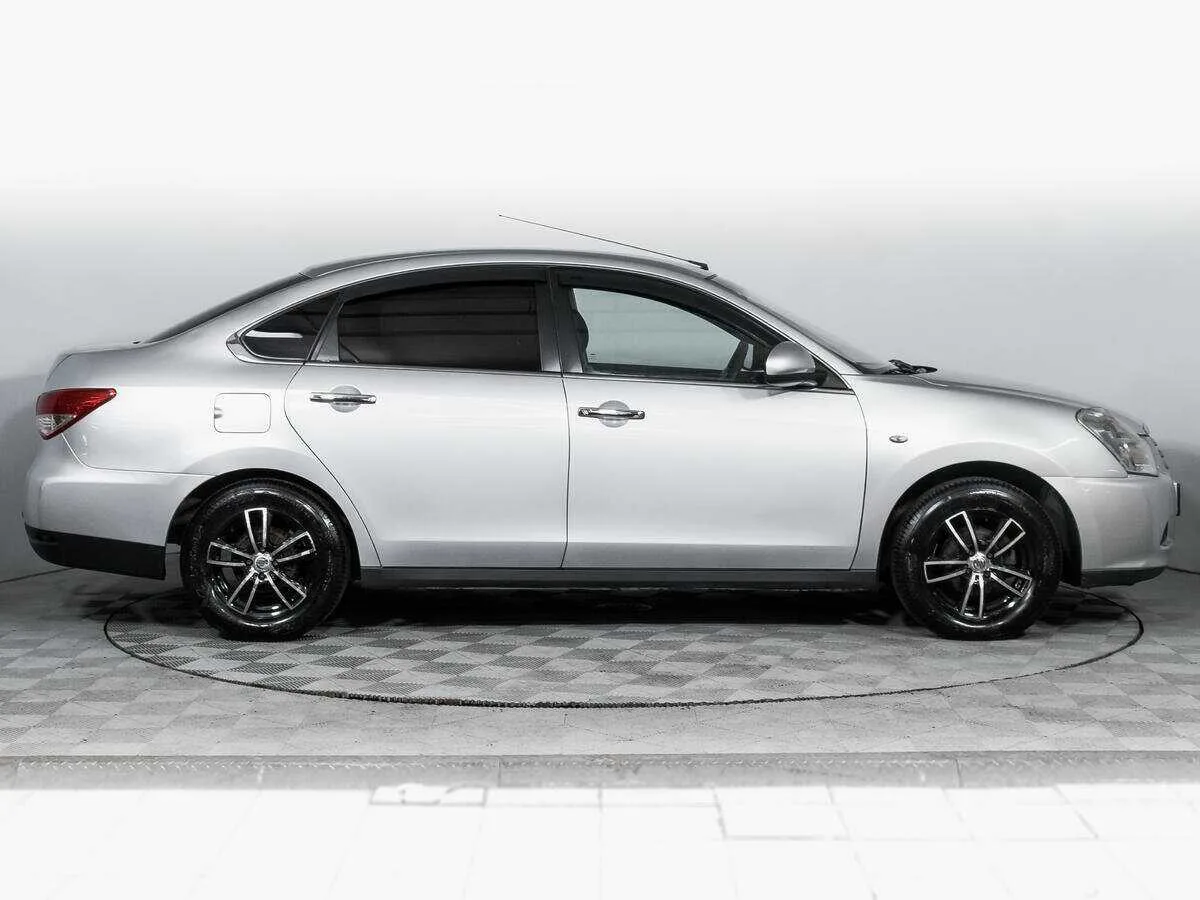 Nissan Almera