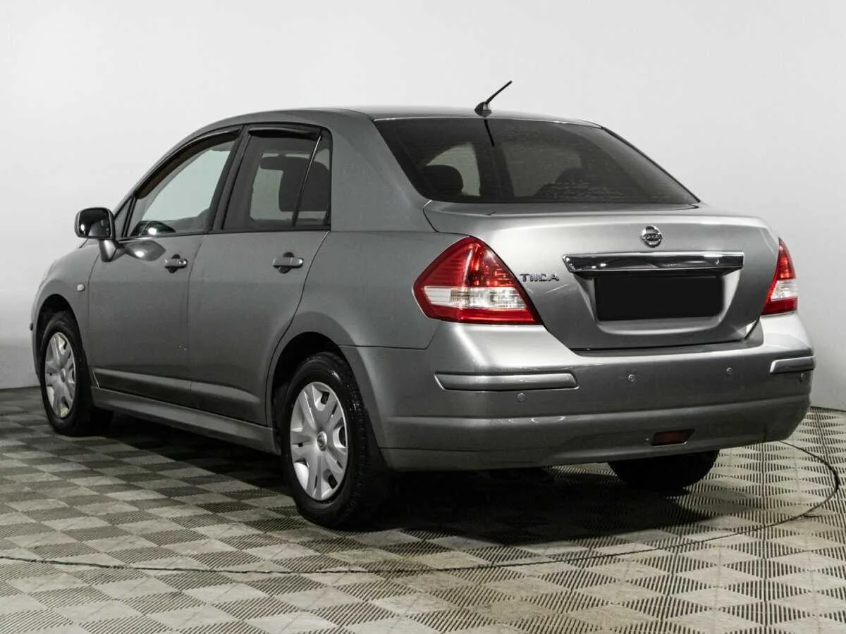 Nissan Tiida