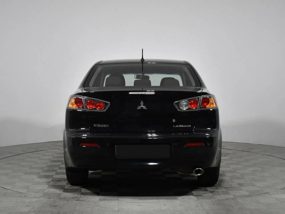 Mitsubishi Lancer