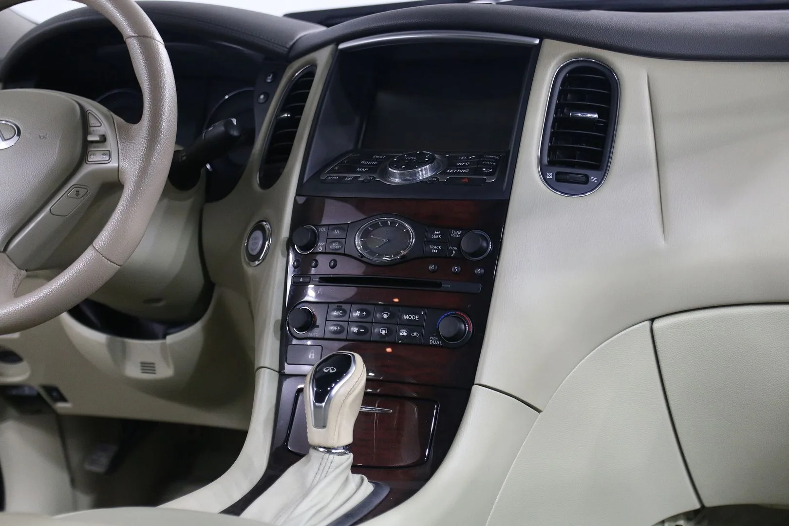 Infiniti QX50