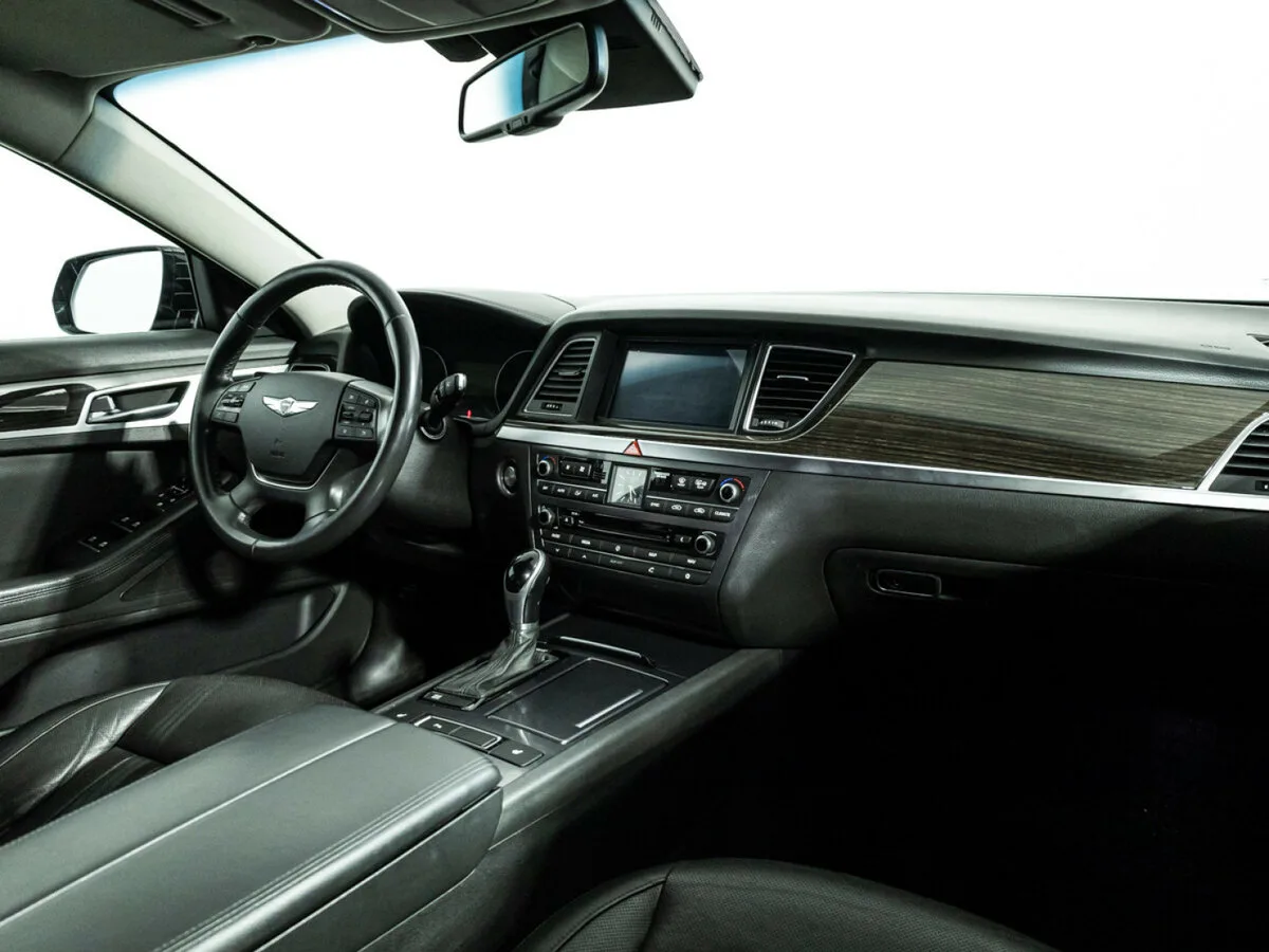 Hyundai Genesis