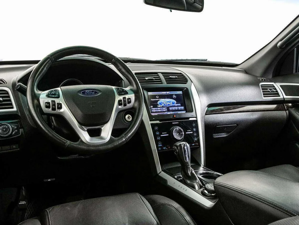 Ford Explorer