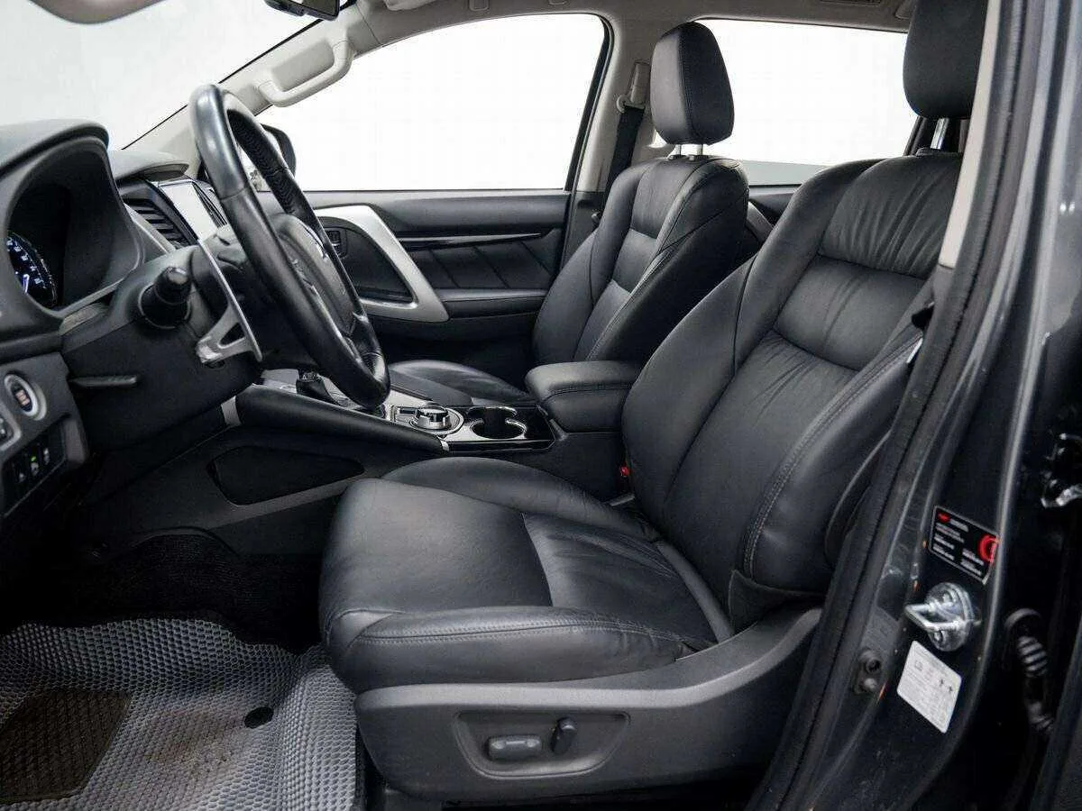 Mitsubishi Pajero Sport