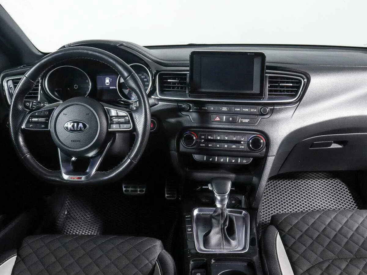 Kia Proceed