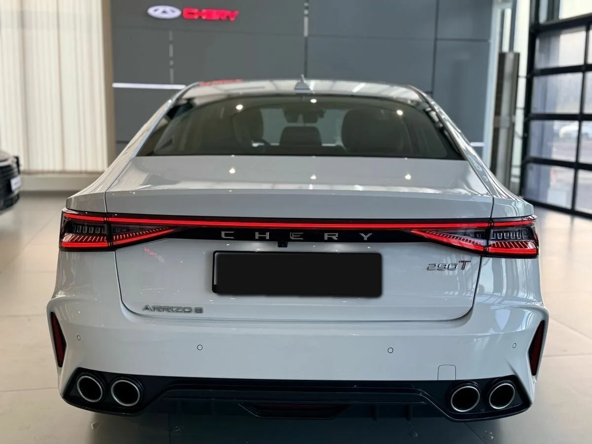 Chery Arrizo 8