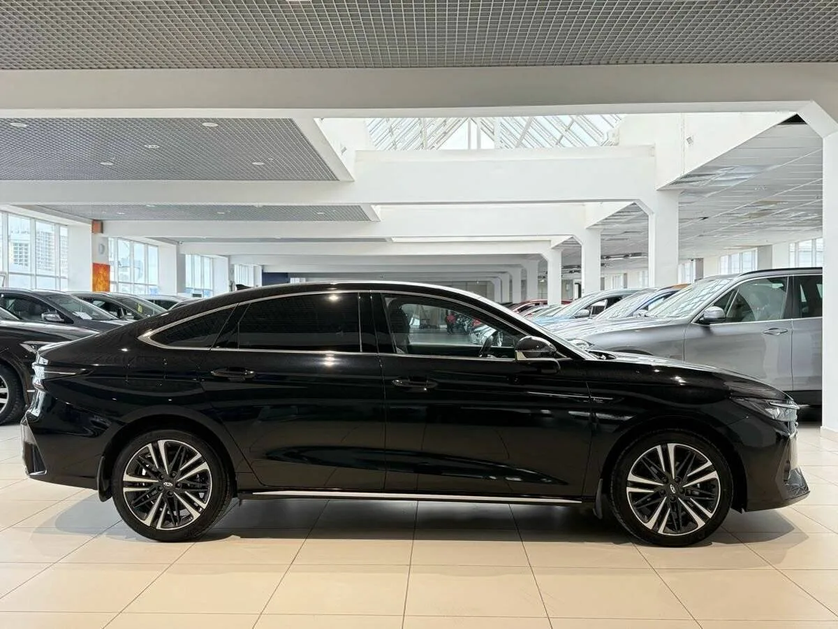 Chery Arrizo 8