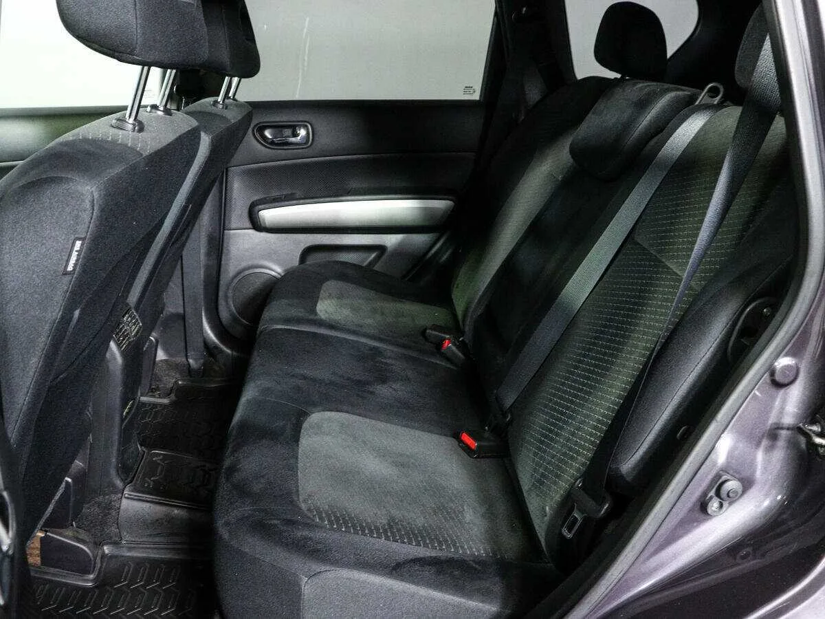 Nissan X Trail