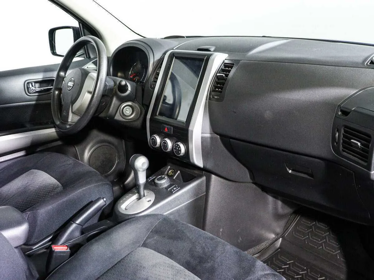 Nissan X Trail