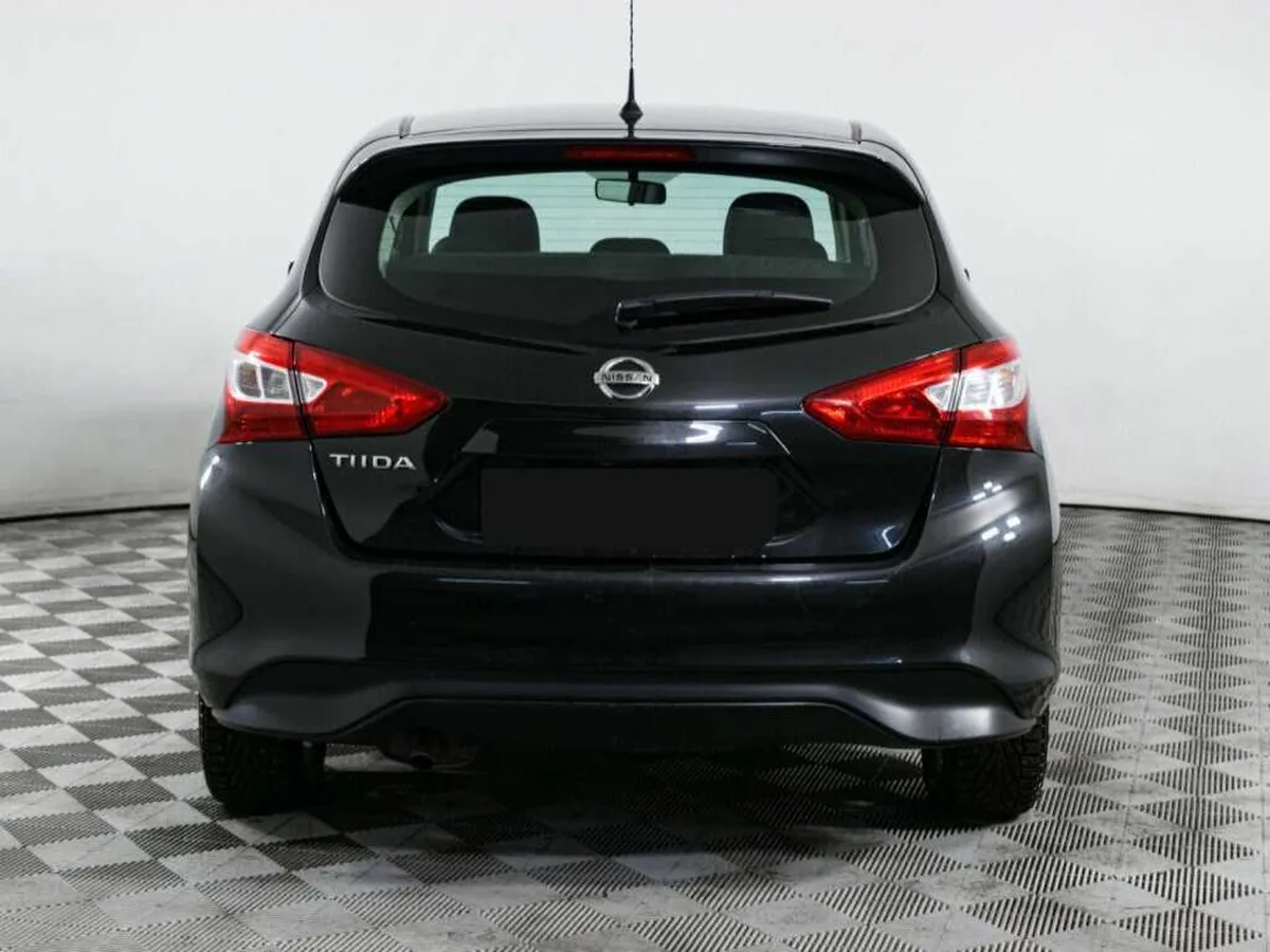 Nissan Tiida