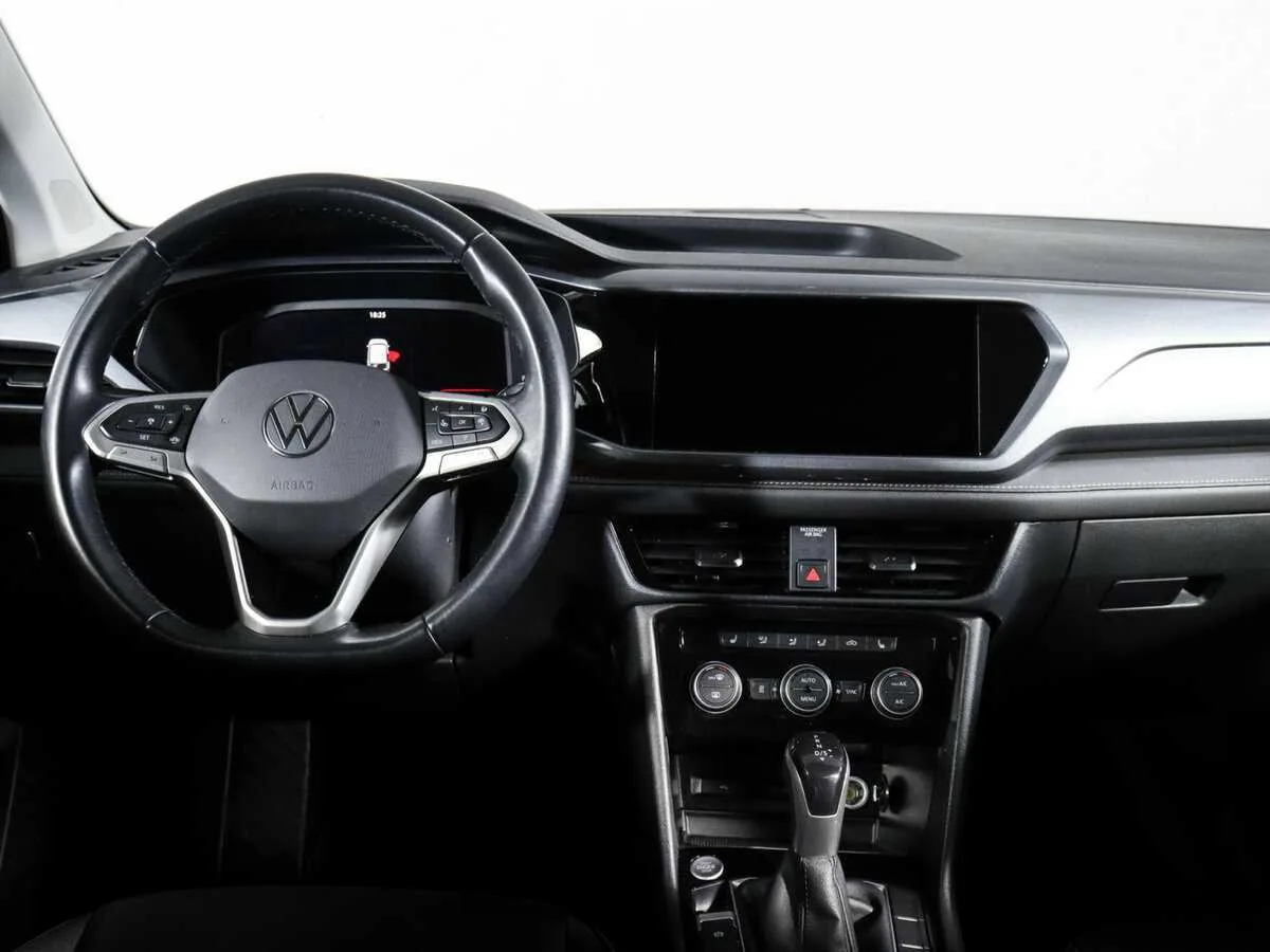 Volkswagen Taos