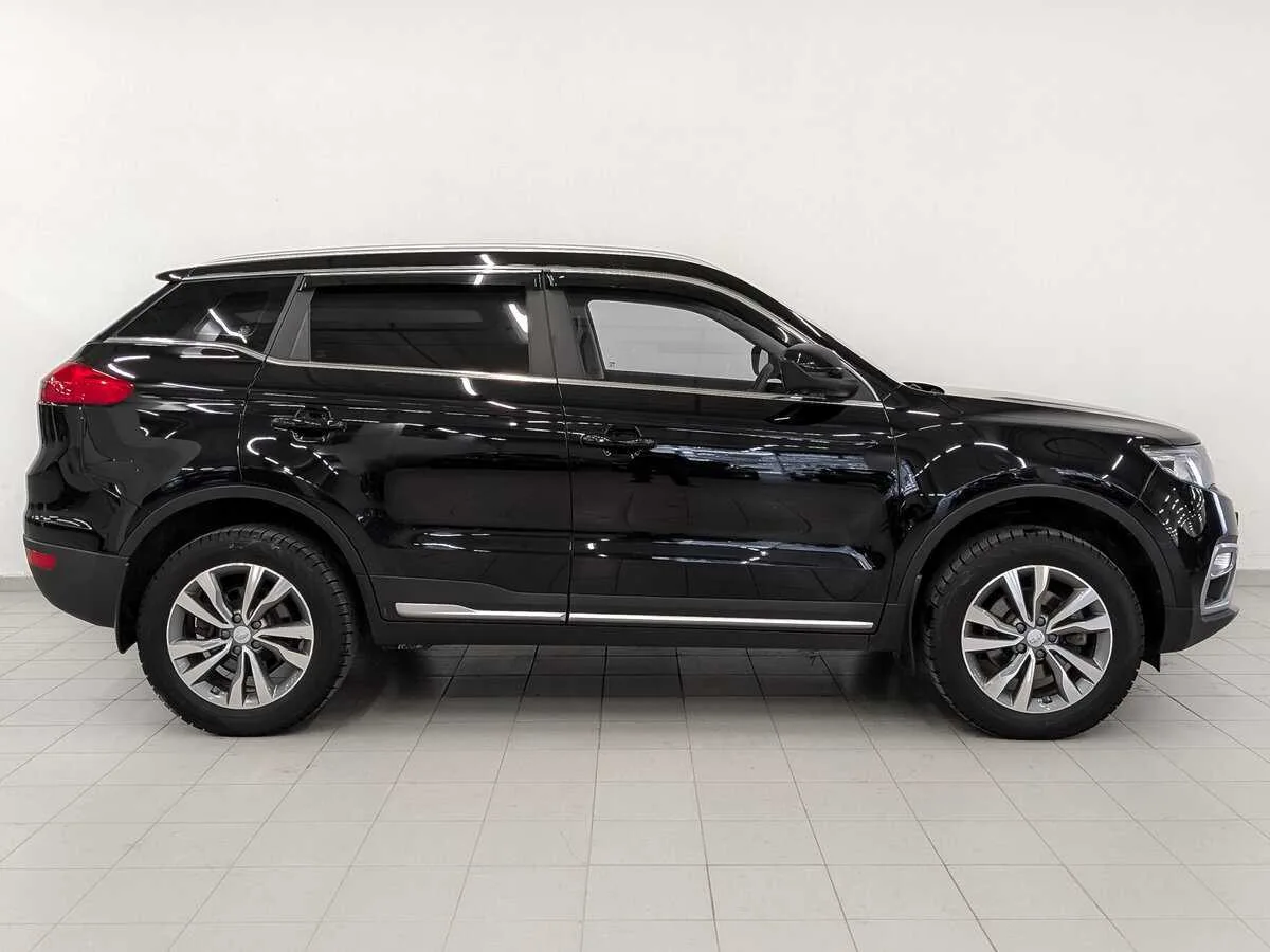 Geely Atlas