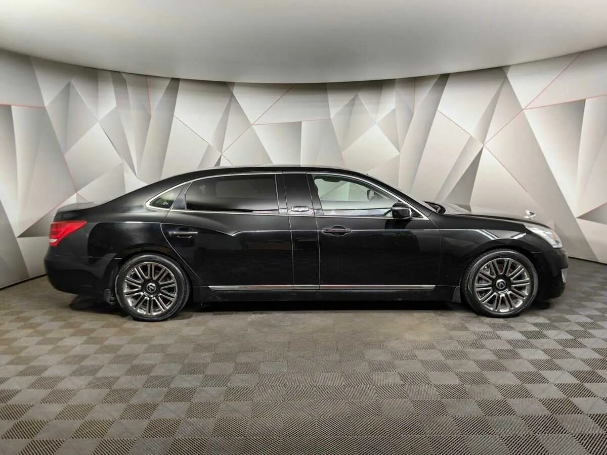 Hyundai Equus