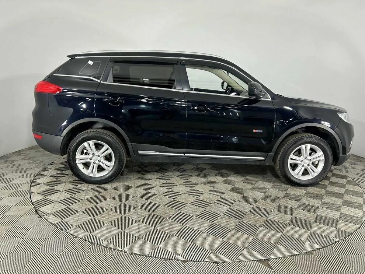 Geely Atlas