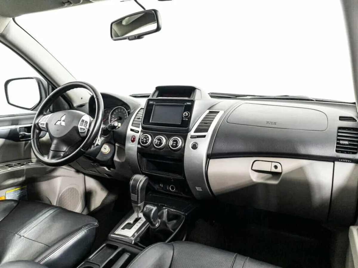 Mitsubishi Pajero Sport