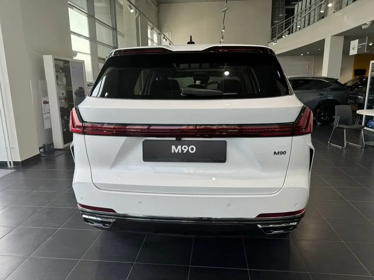 Москвич M90