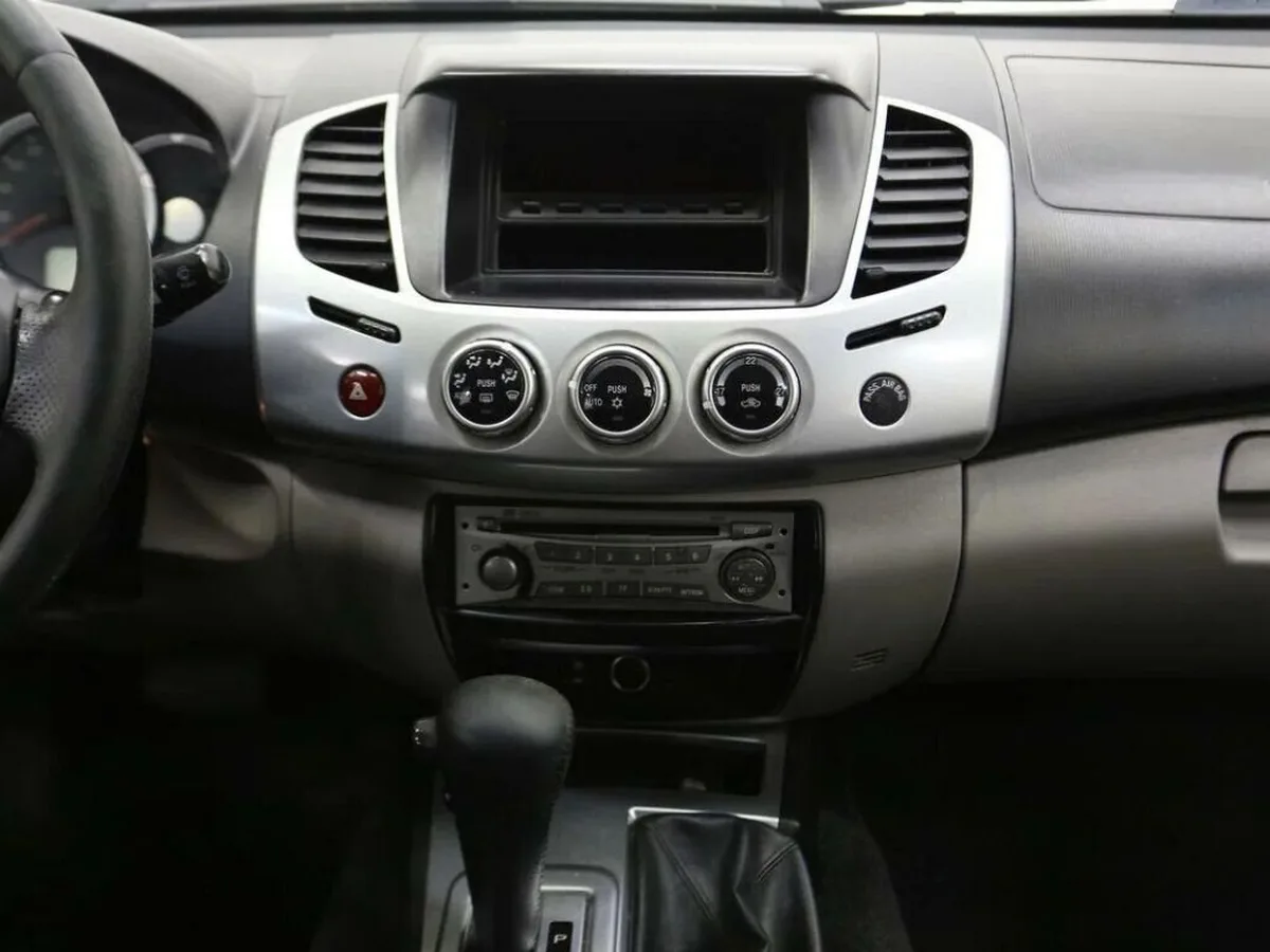 Mitsubishi L200