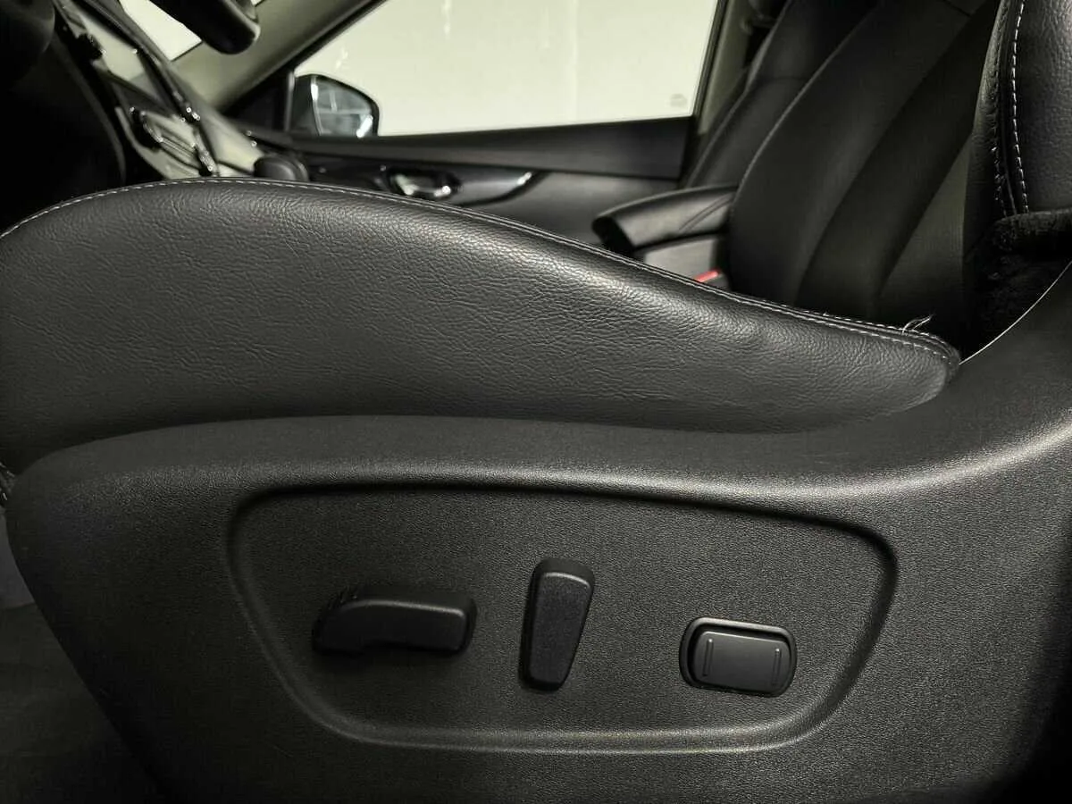 Nissan X Trail