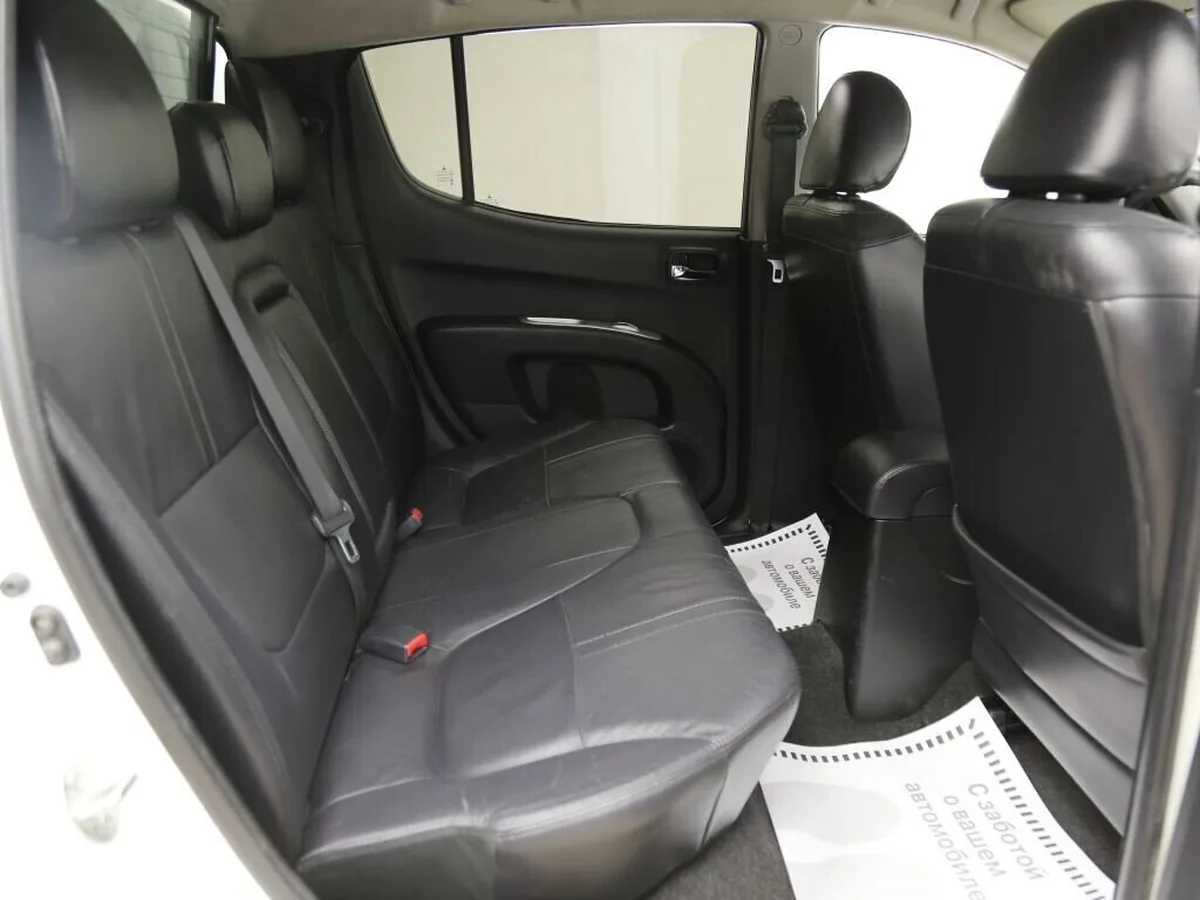 Mitsubishi L200