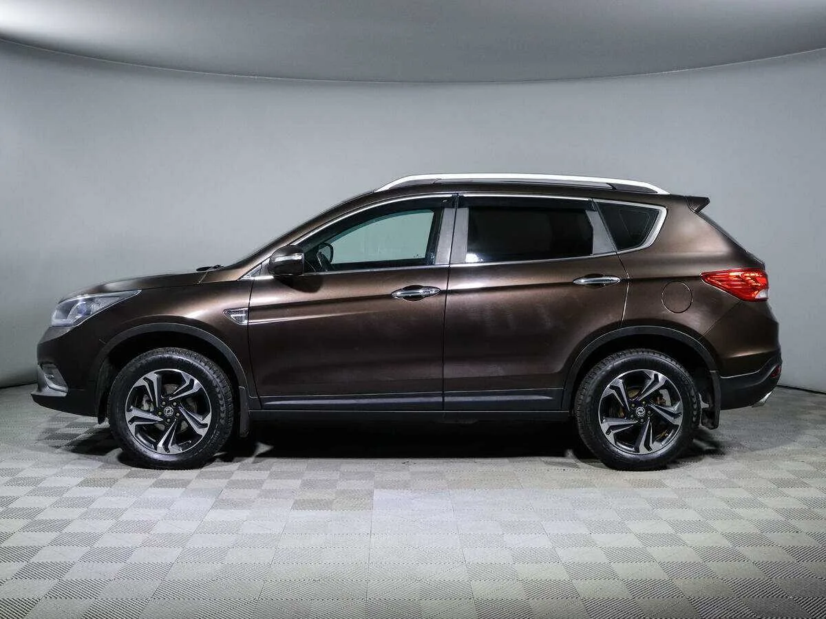 Dongfeng AX7